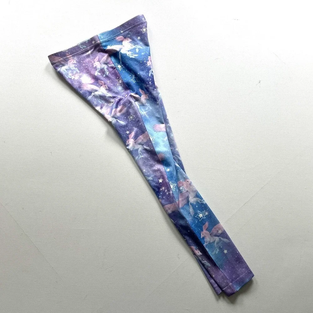 Capelli Girls M/L Blue Purple Unicorn Pegasus Fantasy Print Stretch Leggings Fit